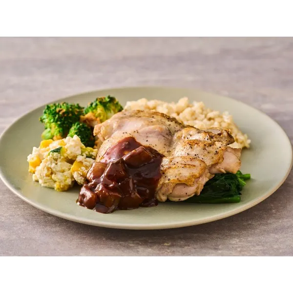 鶏もも肉と茄子のとろとろチーズinデミグラスソース